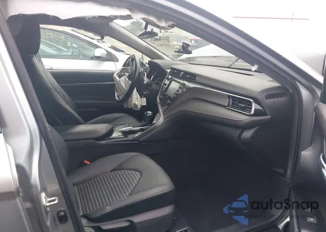 2020 Toyota Camry Se z USA, uszkodzony, nr VIN 4T1G11AK6LU999671